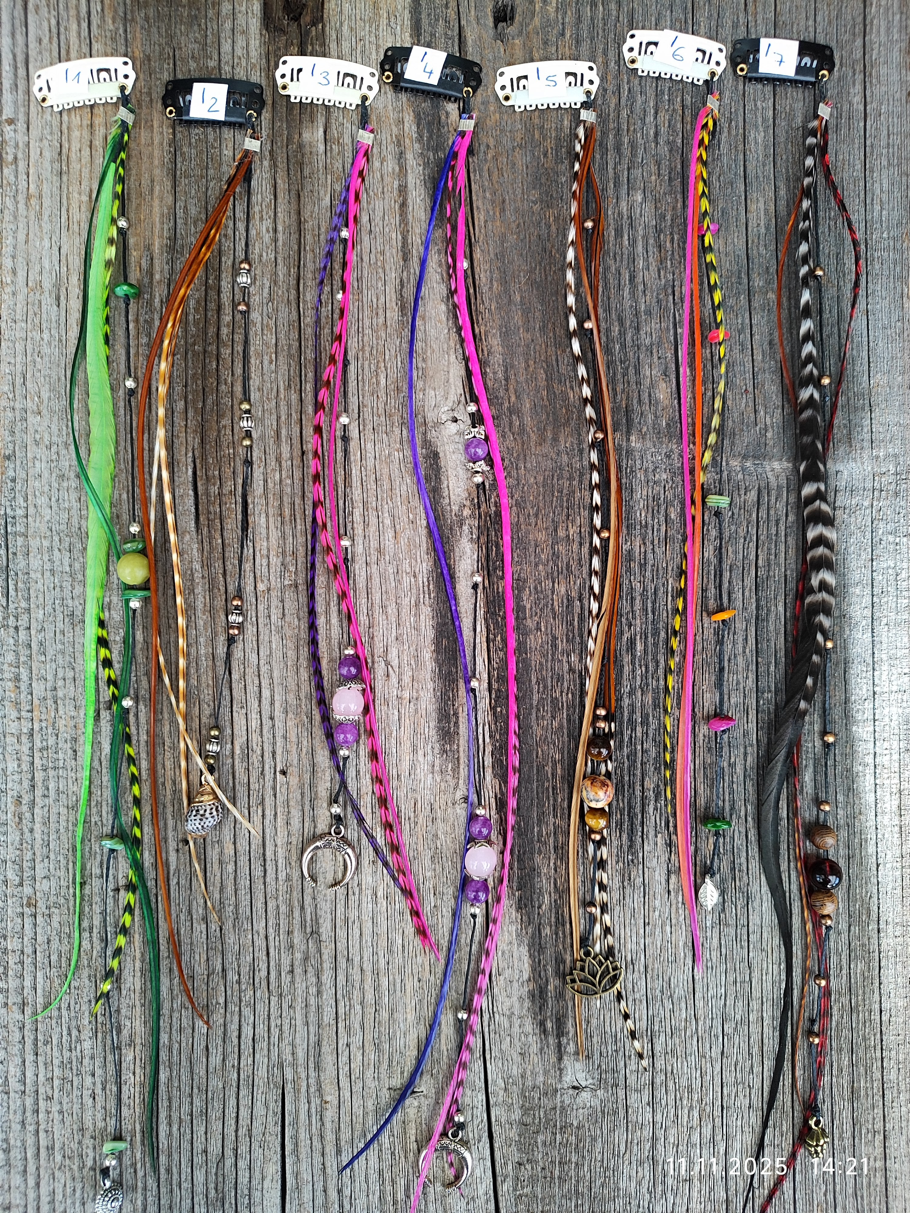Boho Feder Haarclip mit echten Steinen und Charms