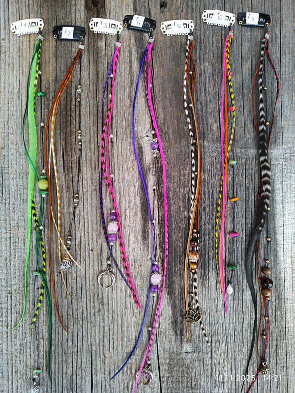 Boho Feder Haarclip mit echten Steinen und Charms