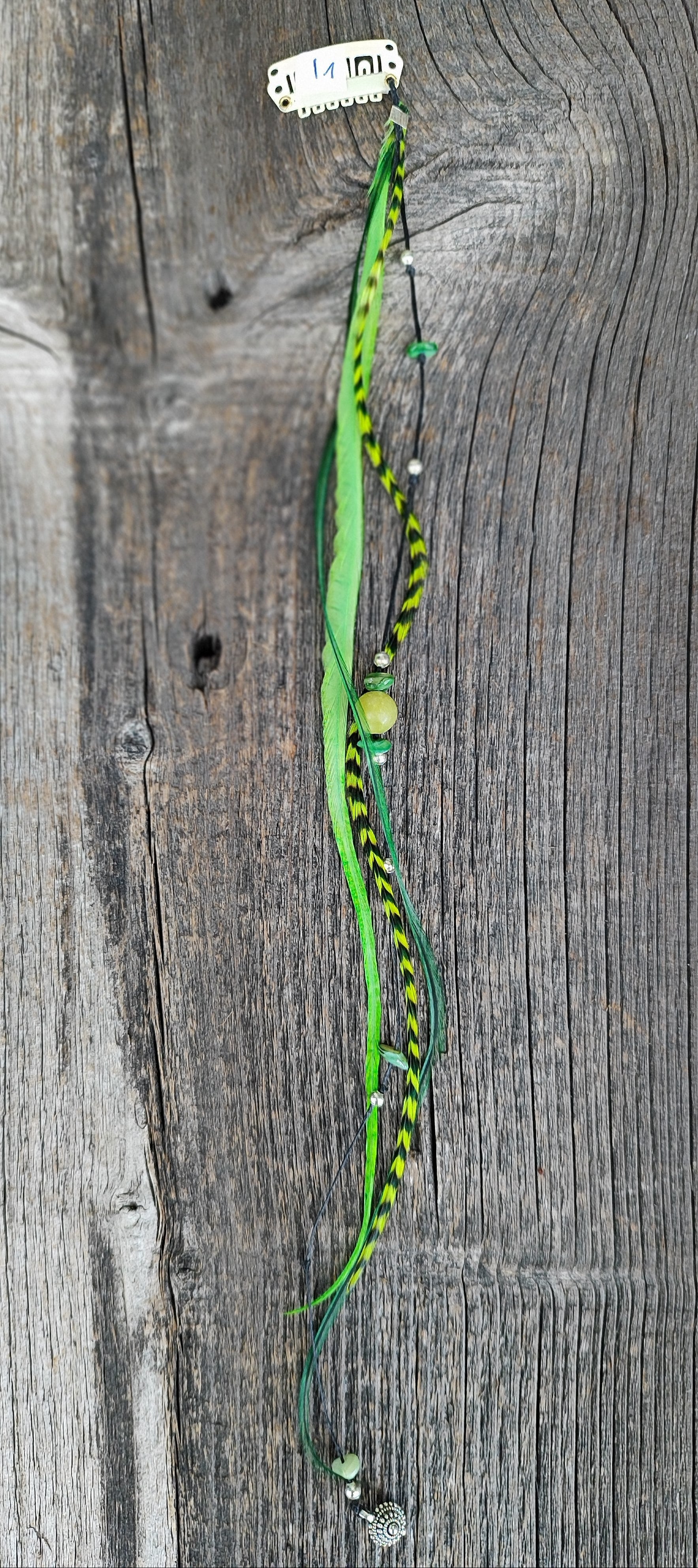 Boho Feder Haarclip mit echten Steinen und Charms