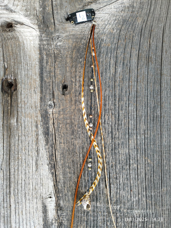 Boho Feder Haarclip mit echten Steinen und Charms