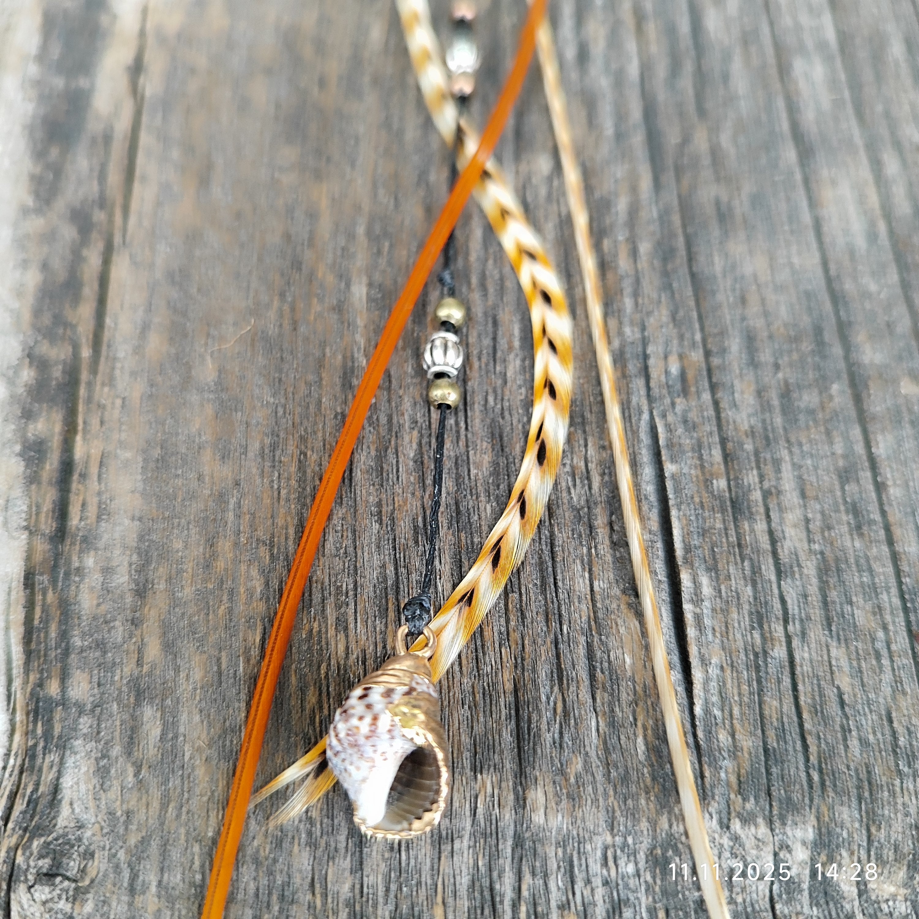 Boho Feder Haarclip mit echten Steinen und Charms